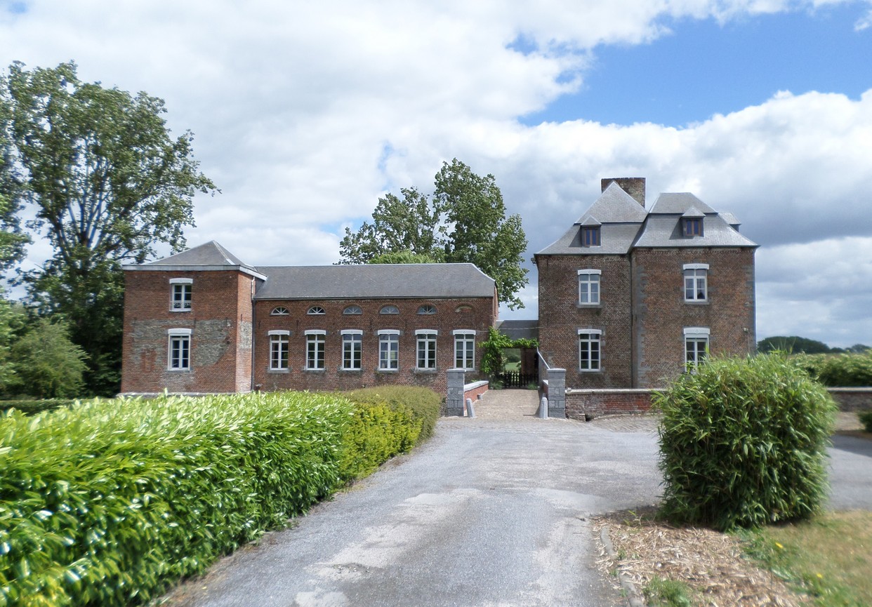 Le Château de Warnicamp à Houdain lez Bavay.