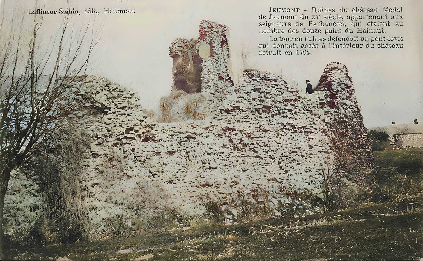 Carte postale des ruines du château de Jeumont.