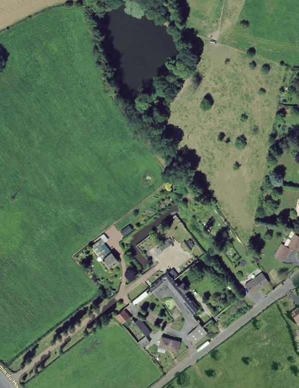 Le château de Jolimetz, vue satellite