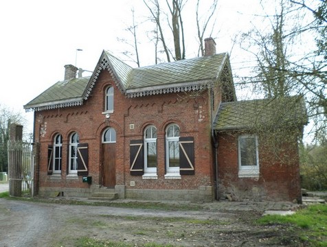 Le Château de Mecquignies, la maison du gardien.