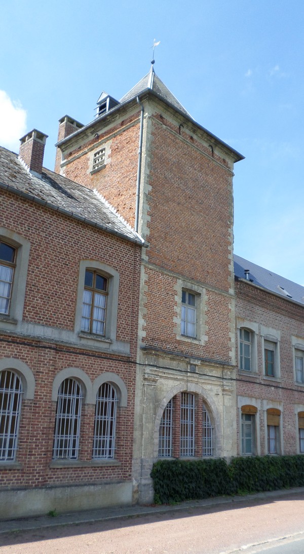 Tour pigeonnier du château de l'Epine à Wargnies le petit