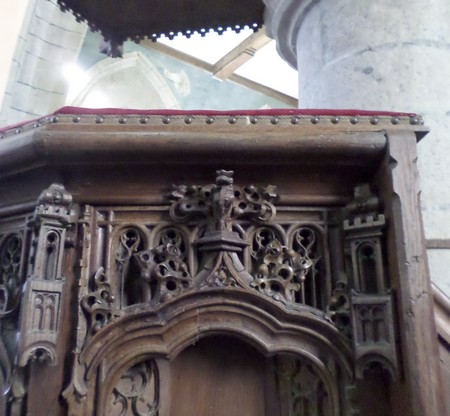 Eglise de Clairfayts, détail de la chaire.