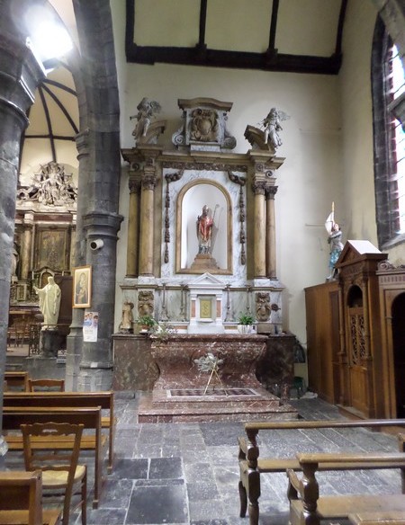 Eglise de Cousolre, autel st Martin.