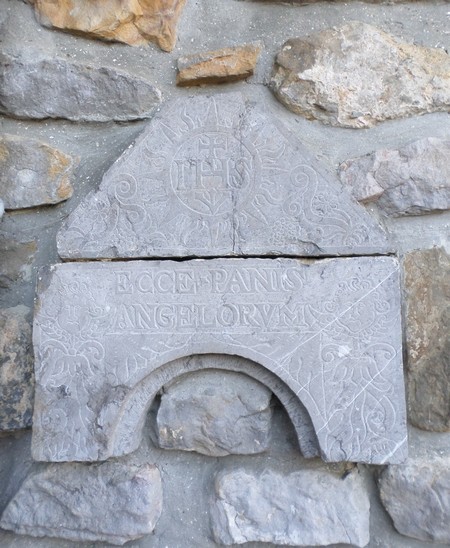 Niche à Damousies
