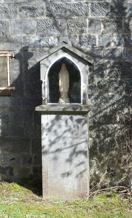 Oratoire à Damousies
