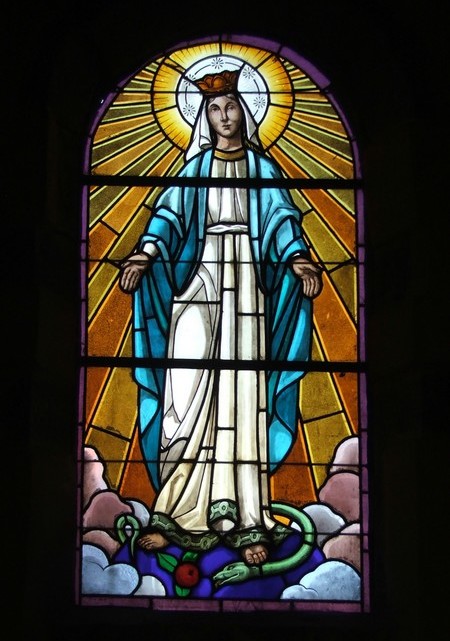 Vitrail de l'église de Damousies