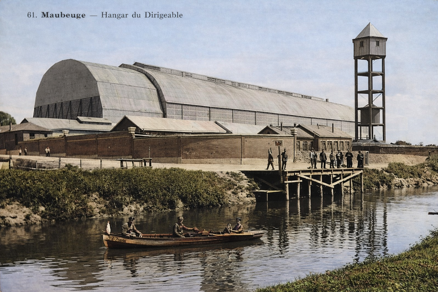 Le dirigeable à Maubeuge