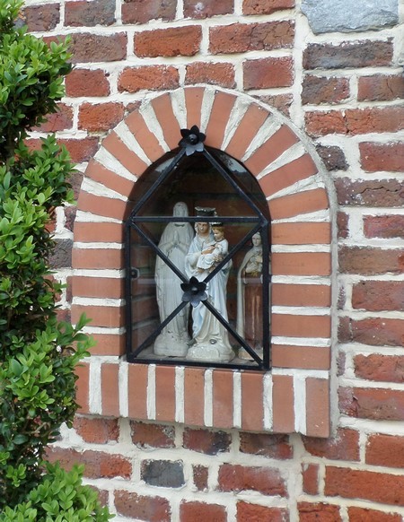 Niche à Dompierre sur Helpe.