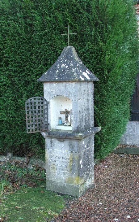 Oratoire à Dompierre sur Helpe.