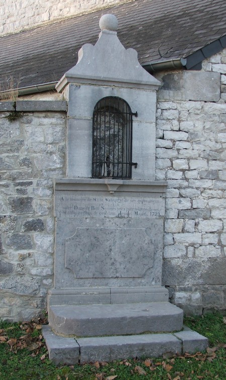 Oratoire à Dompierre sur Helpe.