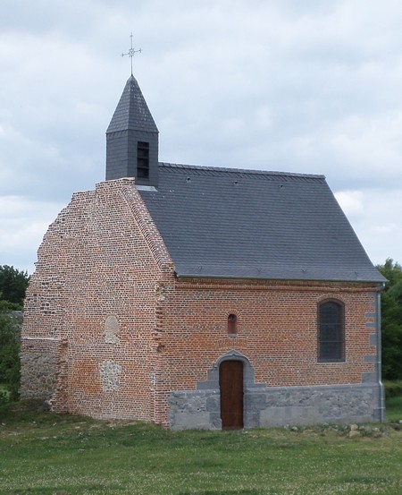 Chapelle St Julien au Mont Dourlers.