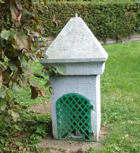 Oratoire à Dourlers.