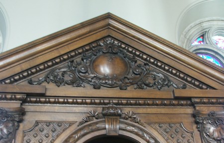 Détail du confessionnal de l'église d'Englefontaine
