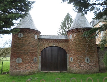 Eppe Sauvage, Chateau Maillard.