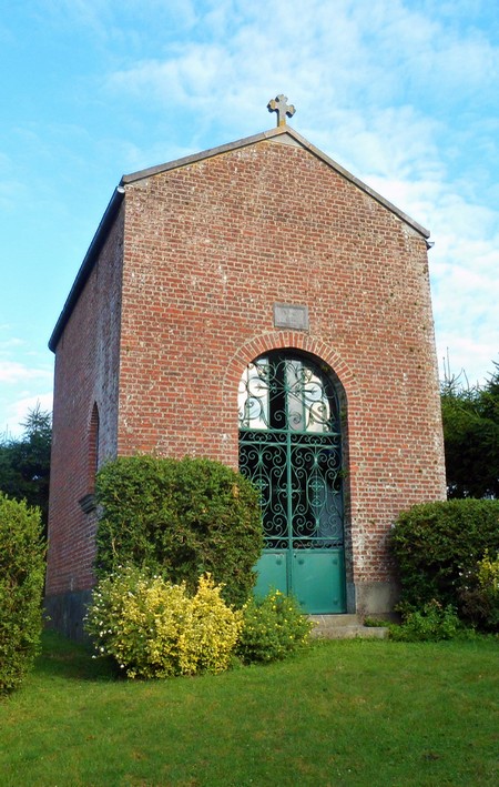 Chapelle à Étrœungt.