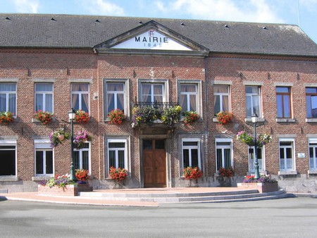 Mairie d'Étrœungt 