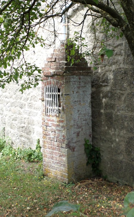 Oratoire sur la RN 2 à Etroeungt