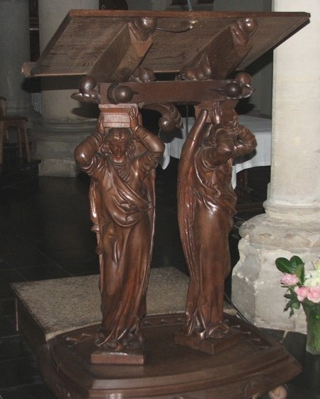 Pupitre de l'église Saint Martin de Feignies