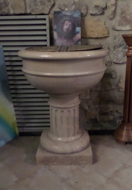 L'église Saint-Lambert de Felleries, les fonts baptismaux