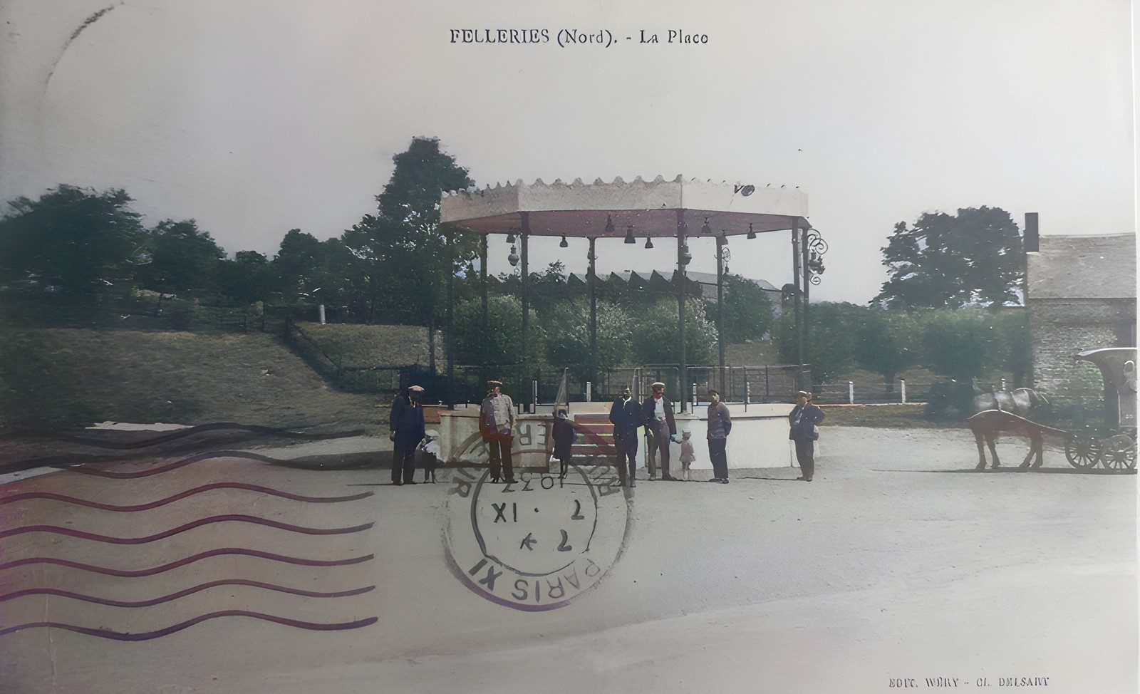 La place, le moulin et le kiosque