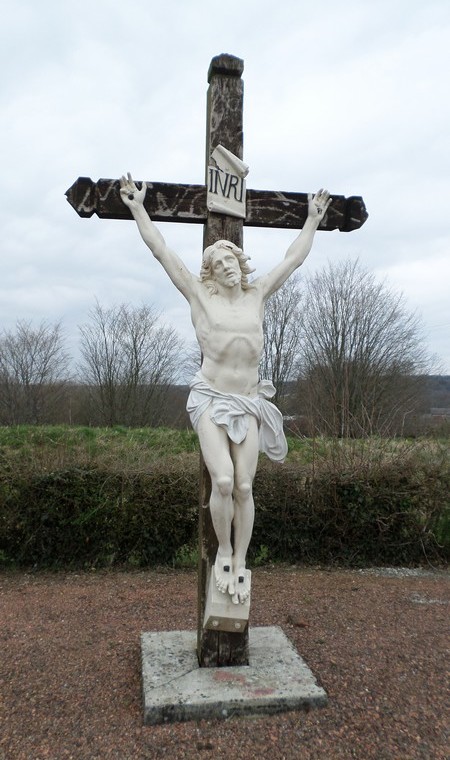 Calvaire au cimetière de Féron.