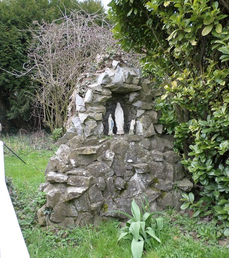 Oratoire à Féron.
