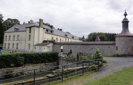 La ferme du Pont de Sains à Féron