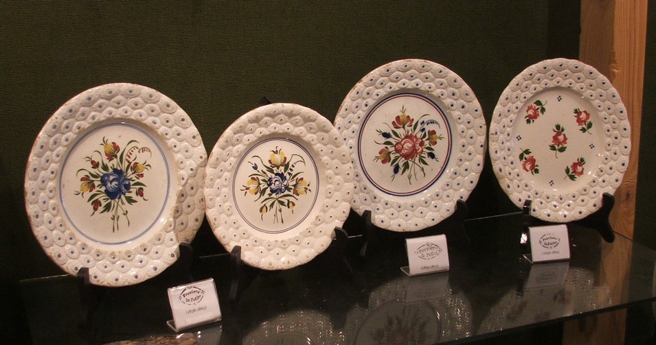 Assiettes au musée de Ferrière la Petite
