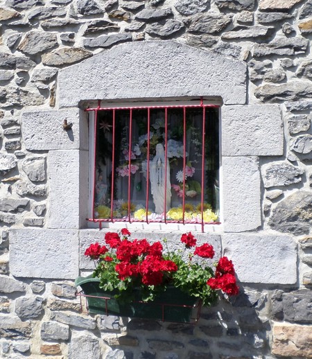 Niche à Ferrière la Petite