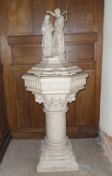 Fontaine au Bois, église, fonts baptismaux.