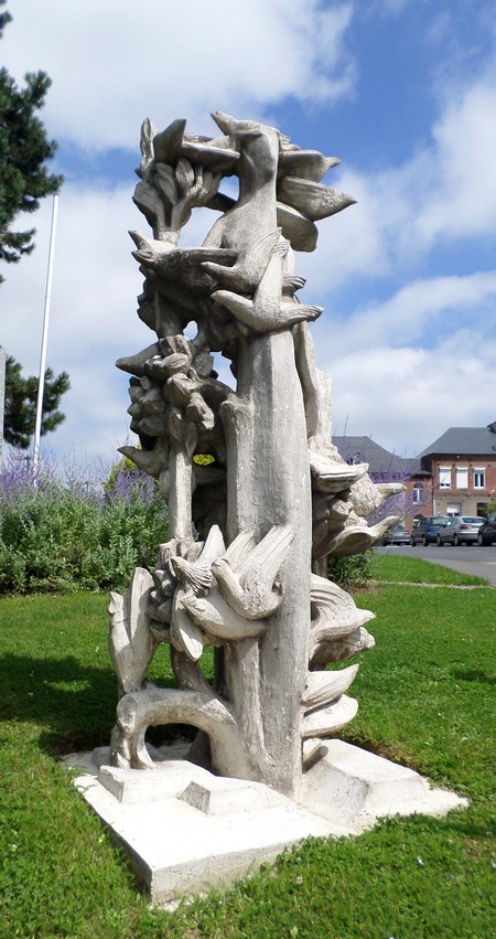 Sculpture d’Émile Morlaix à Fourmies