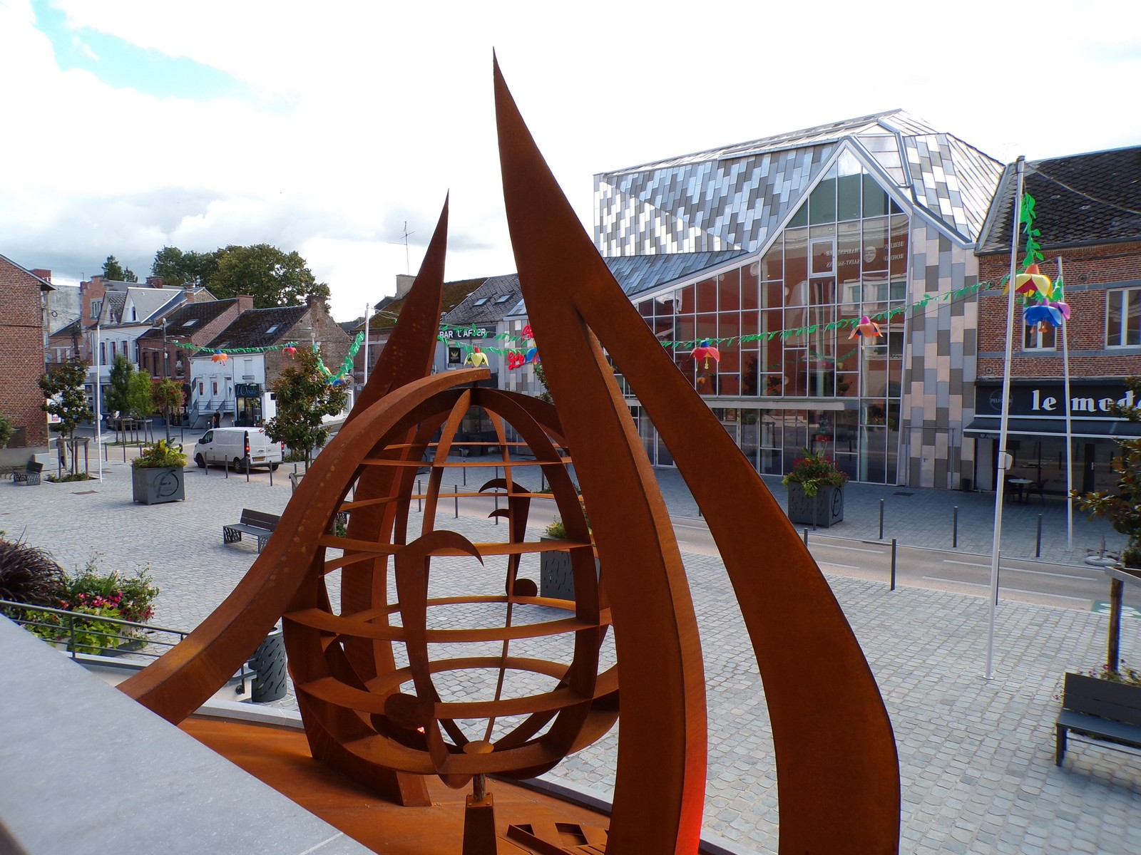 Sculpture réalisée par Philippe Pellez à Fourmies