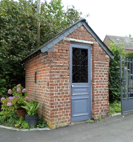 Chapelle à Glageon.