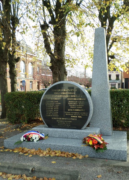 Monument aux morts de  Gognies Chaussée