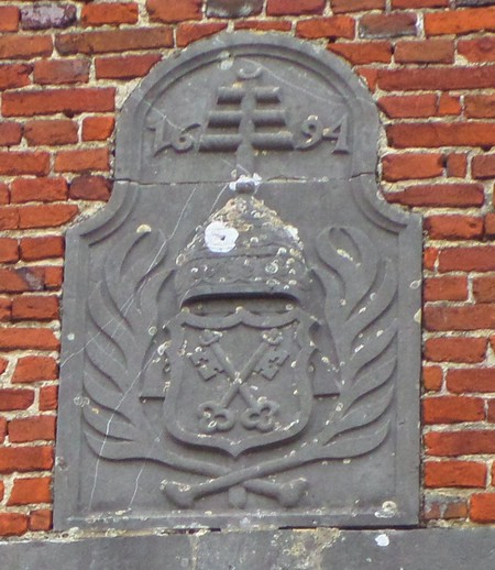 Grand Fayt, pierre sculptée de 1694.