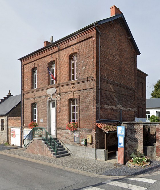 La mairie de  Gussignies