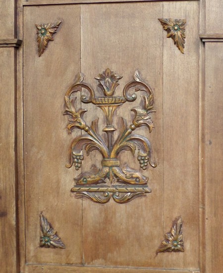 Eglise de Gussignies, détail des stalles.