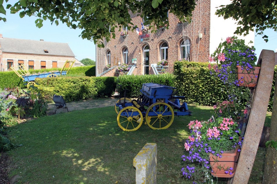 Hargnies, village fleuri