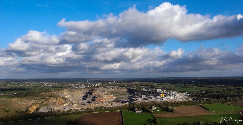 Vue aérienne de la carrière de Haut Lieu.