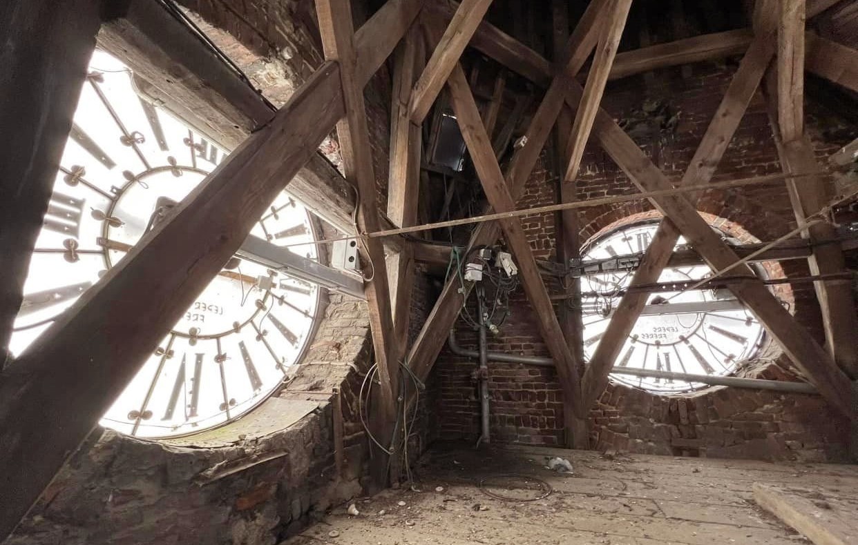 Hautmont, l'intérieur du clocher de l'église