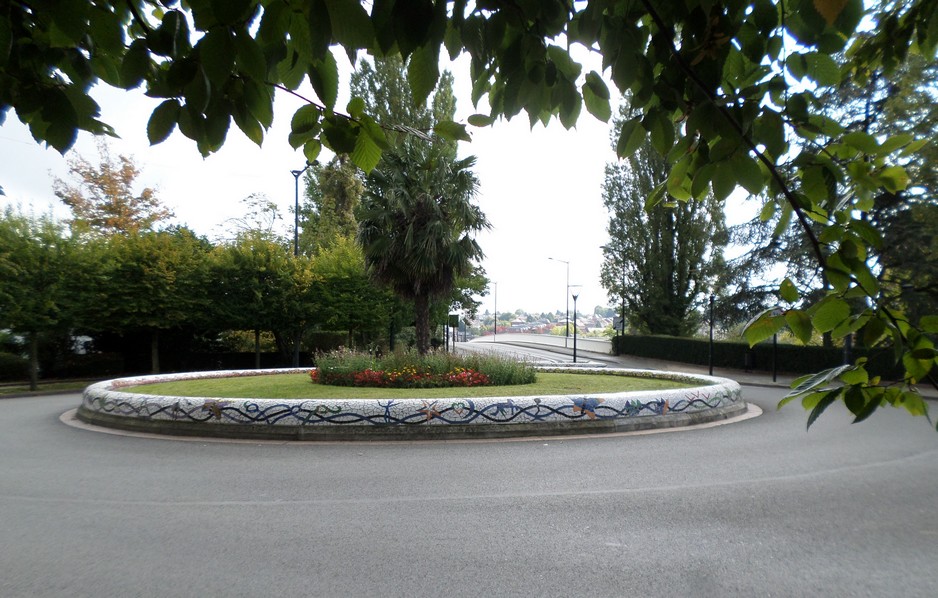 Les mosaïques de Brigitte Gagnepain à Hautmont.