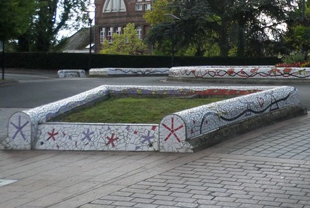 Les mosaïques de Brigitte Gagnepain à Hautmont.