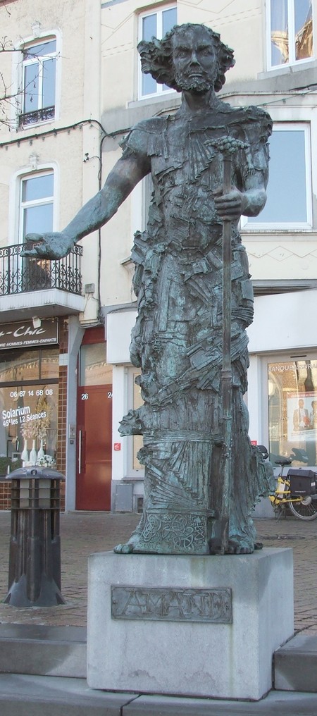 Amand de Maastricht à Hautmont