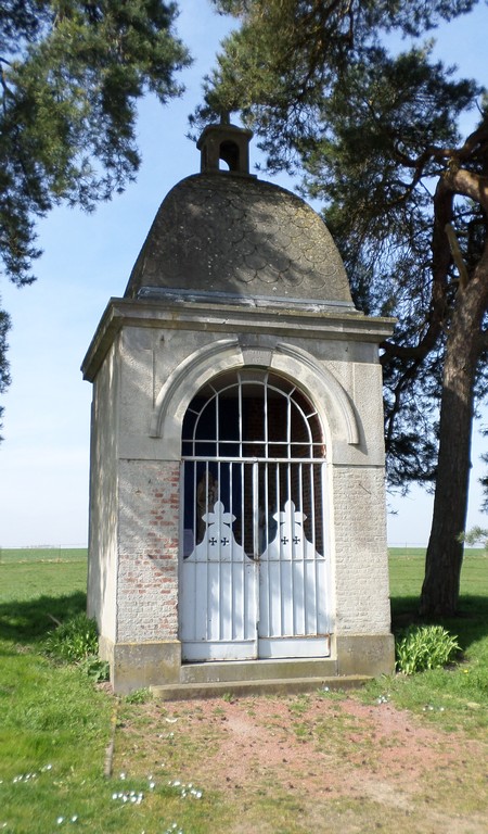 Chapelle à  Hecq