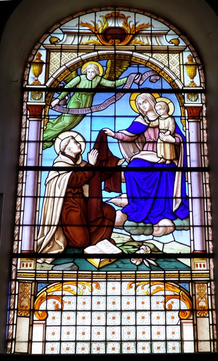 Eglise d'Hecq, vitrail