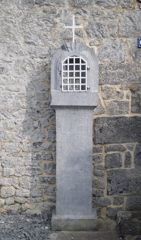 Oratoire à Hestrud.