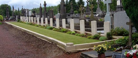 Cimetière à Jenlain