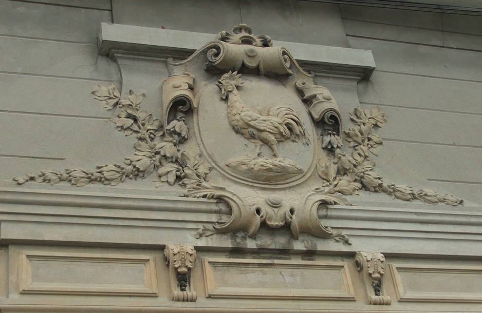 Emblème ou enseigne sur une demeure de la rue du Pavé à Jolimetz