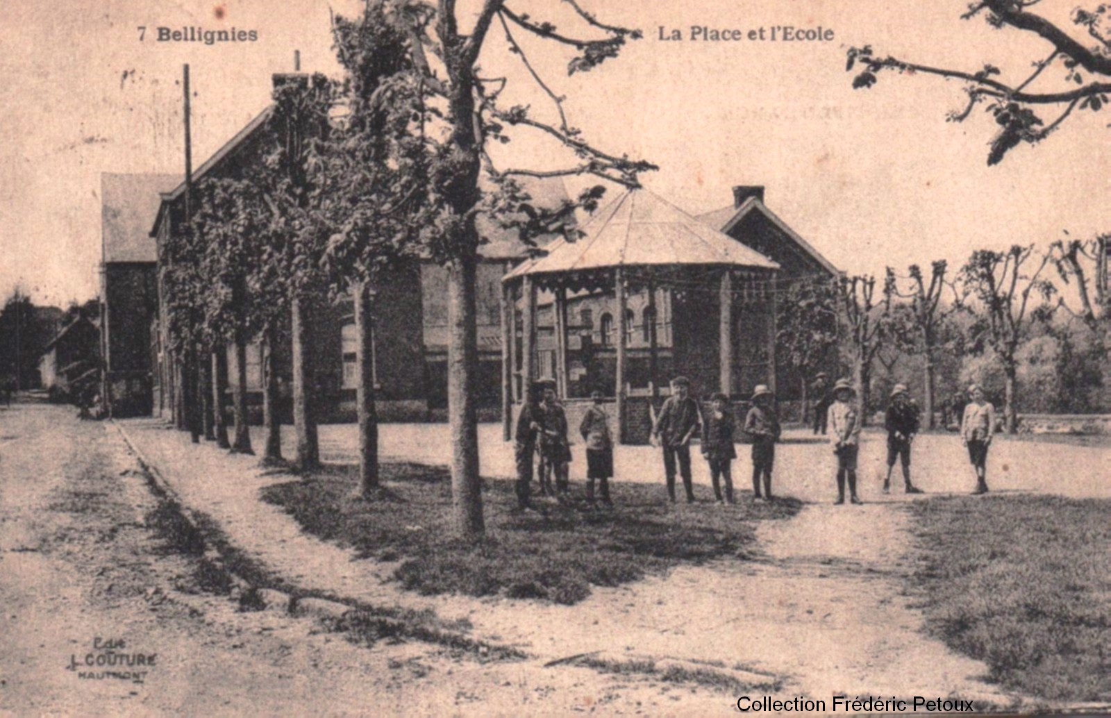 Kiosque en bois de Bellignies.