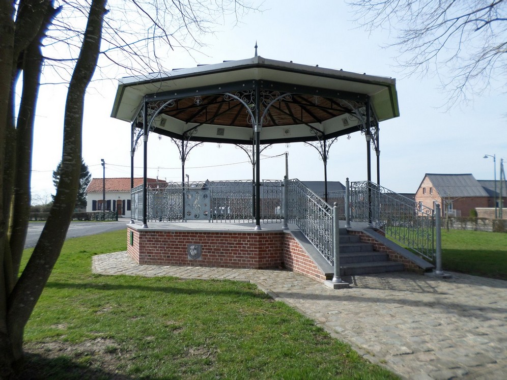 *Les kiosques de l'Avesnois*. Le kiosque à musique de Fontaine au Bois.